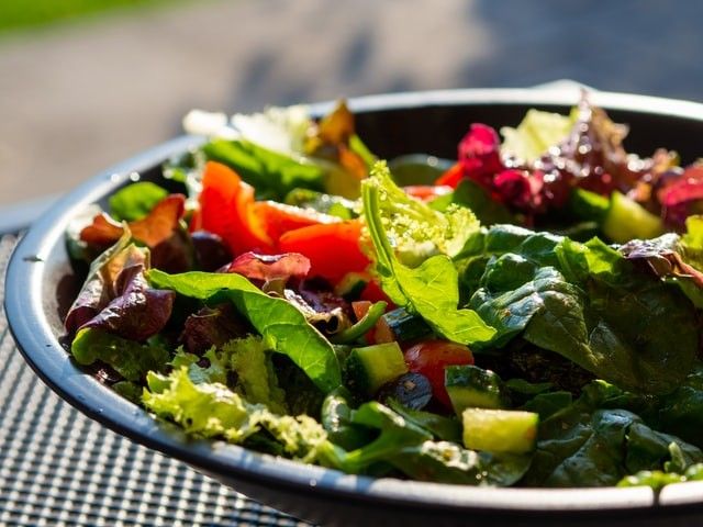 5 Cara Membuat Rasa Salad Lebih Lezat Di Lidah