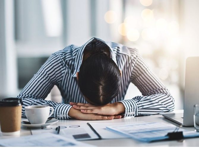Apa yang Dimaksud Burnout Syndrome di Tempat Kerja?
