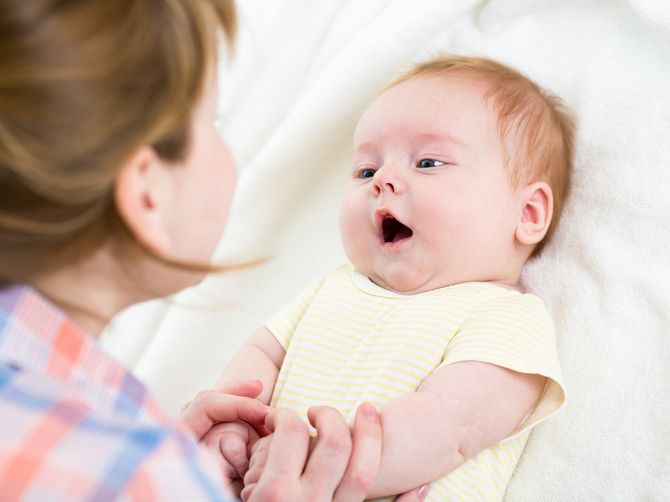 Cara Menstimulasi Anak Agar Cepat Lancar Bicara